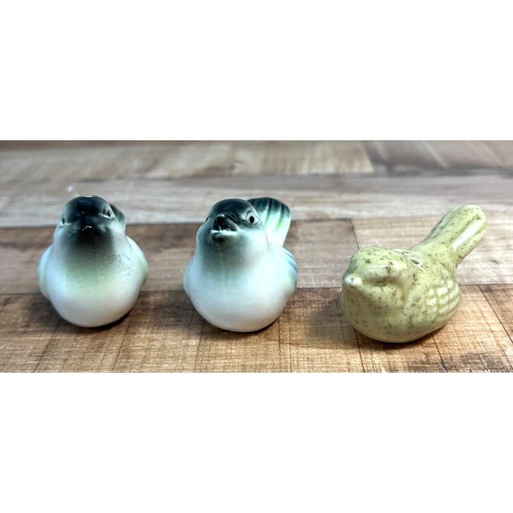 Set Of 3 Ceramic Bird Salt & Pepper Shakers